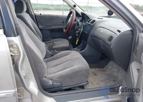 2000 Mazda Protege Dx/Lx z USA, uszkodzony, nr VIN JM1BJ2226Y0228628